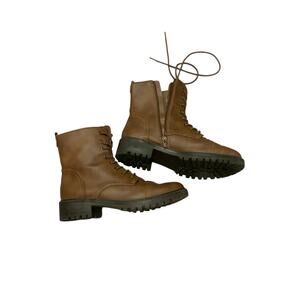 Universal Thread Brown Combat Boots – Size 9, Faux Leather, Versatile Style